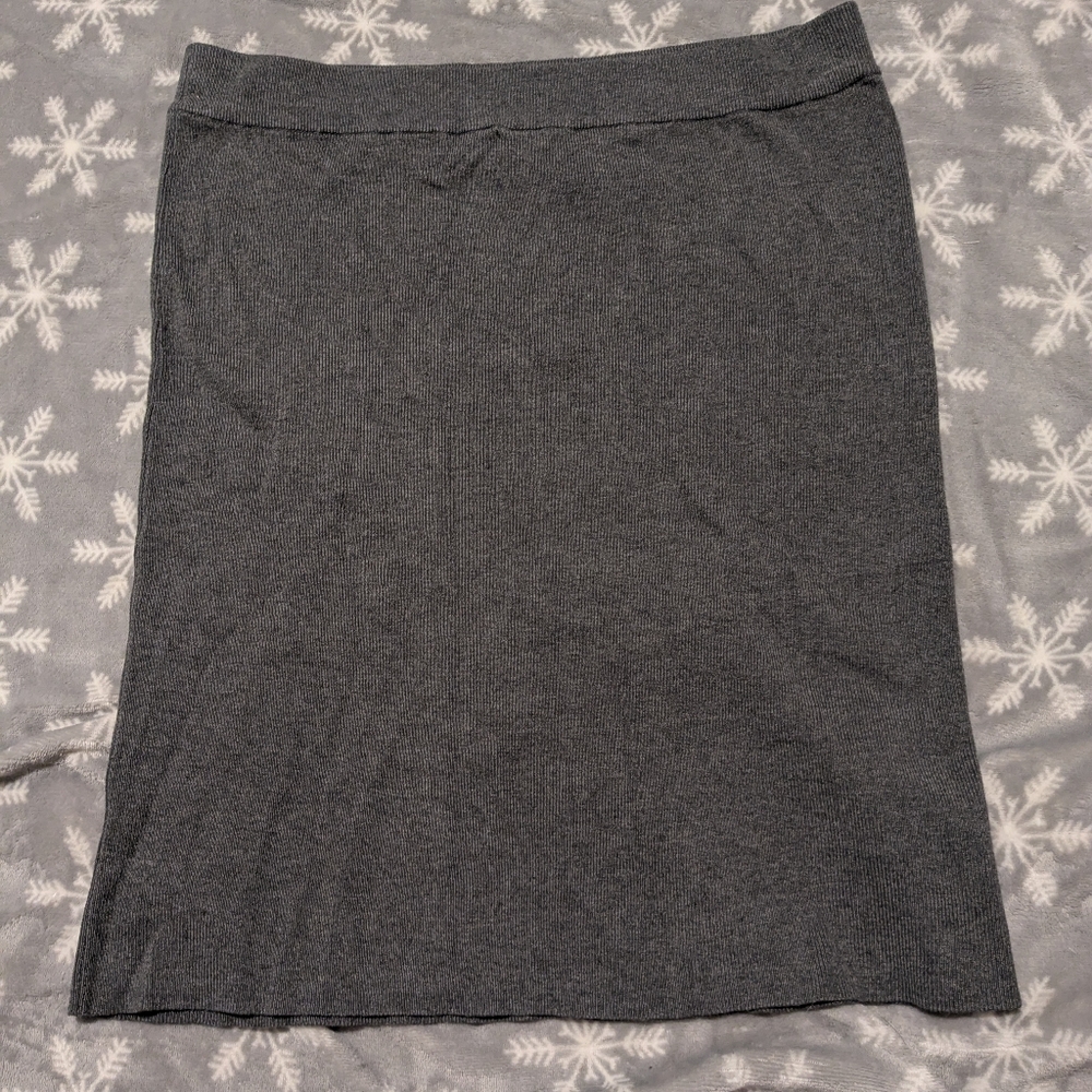 Classic Gray Women's Knit Skirt